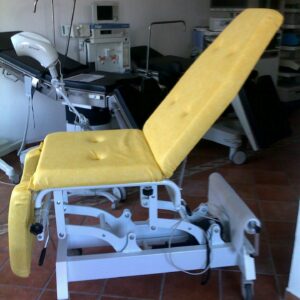 Motoros nőgyógyászati vizsgálóágy